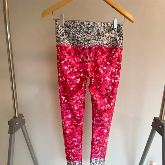 Pineapple Clothing NWOT Glam Doll Lucy Pink & Silver Glitter size Small - Picture 4 of 6